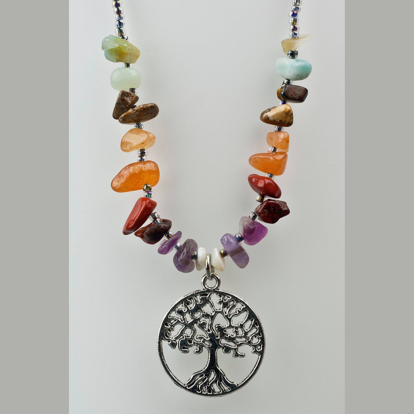 Collana ARBOR VITAE con pietre dure e ciondolo Albero della vita